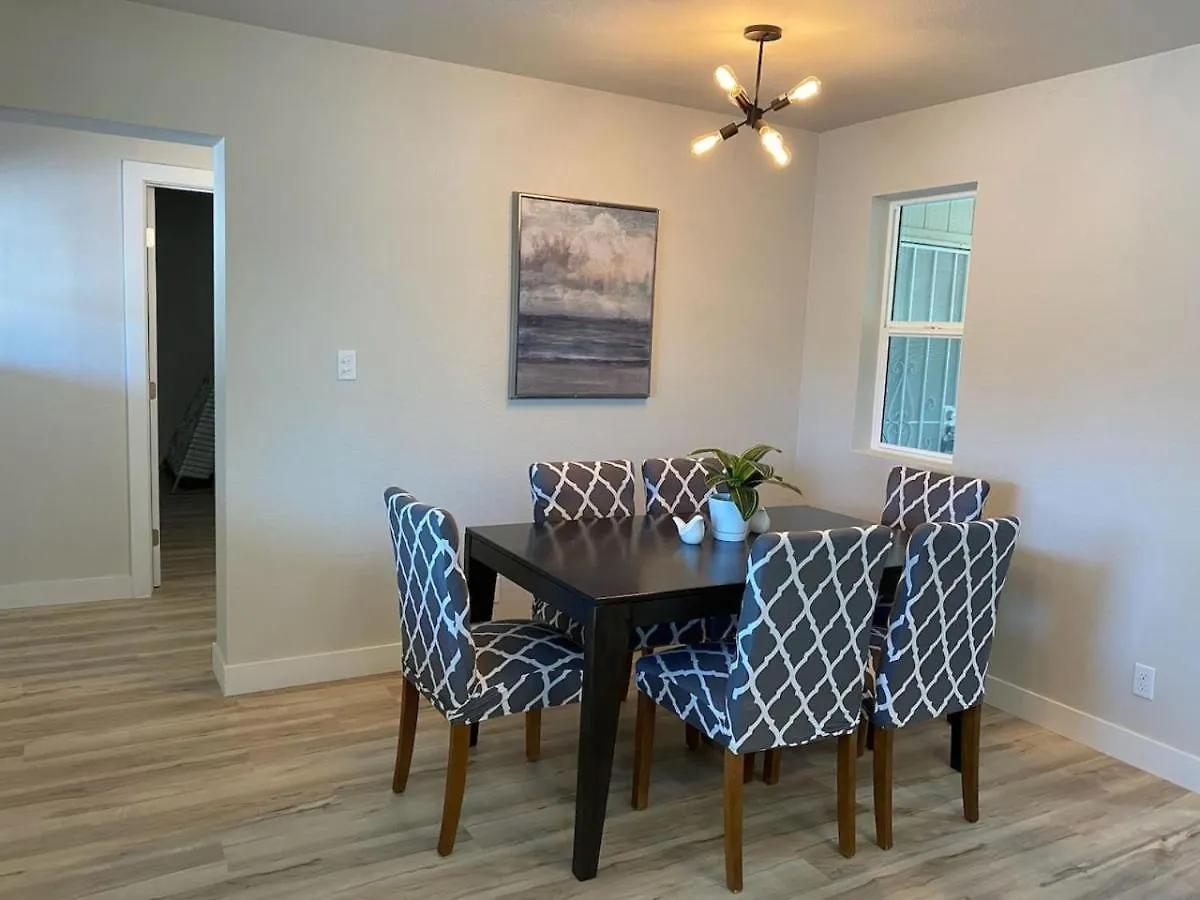 North Phoenix Remodeled 4 Bed 2Bath